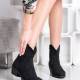 IDEAL SHOES дамски боти с нисък ток IDEAL SHOES дамски боти с нисък ток