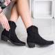 IDEAL SHOES дамски боти с нисък ток IDEAL SHOES дамски боти с нисък ток